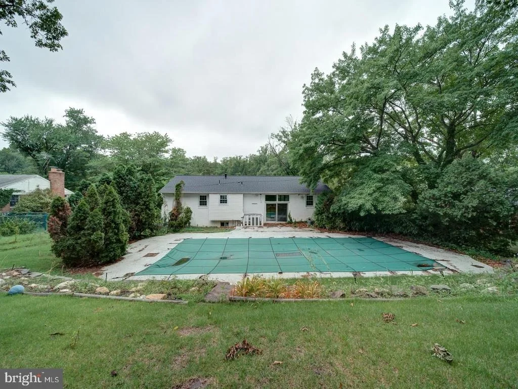 Photo of 4837 RANDOLPH DRIVE