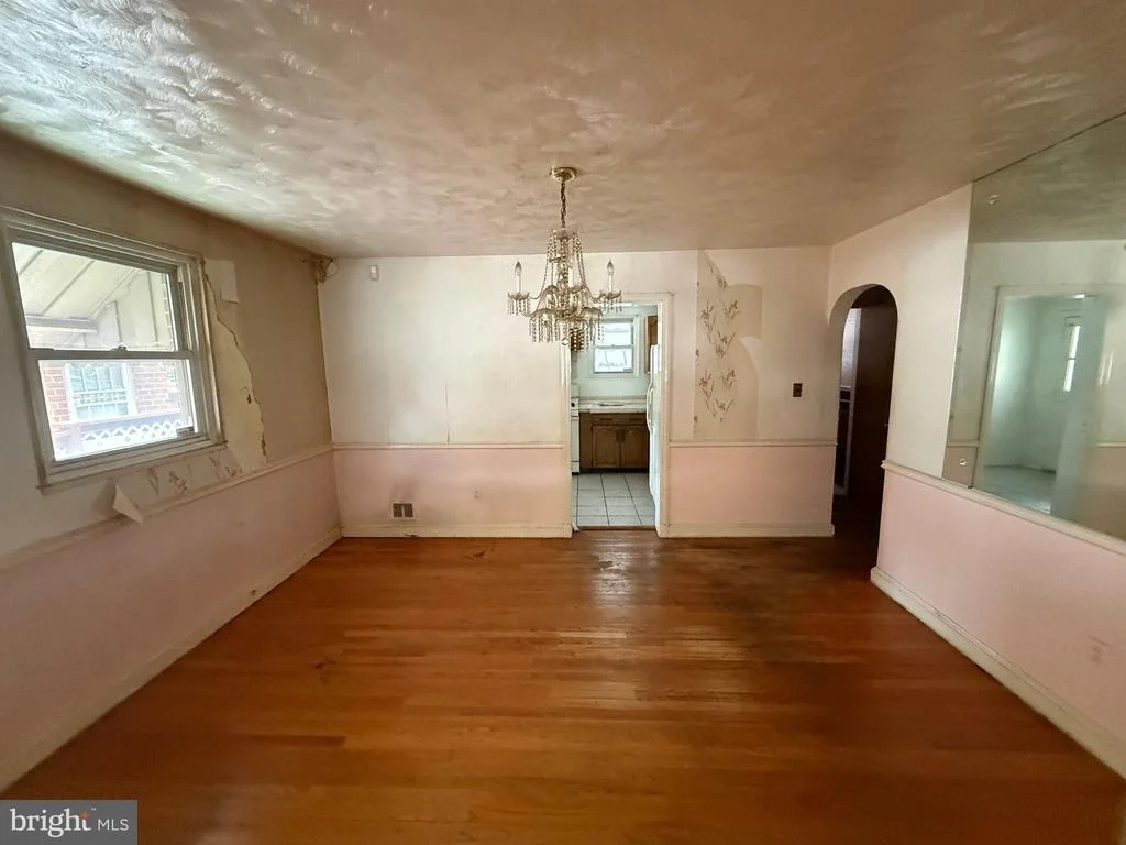 Photo of 125 48TH PLACE NE