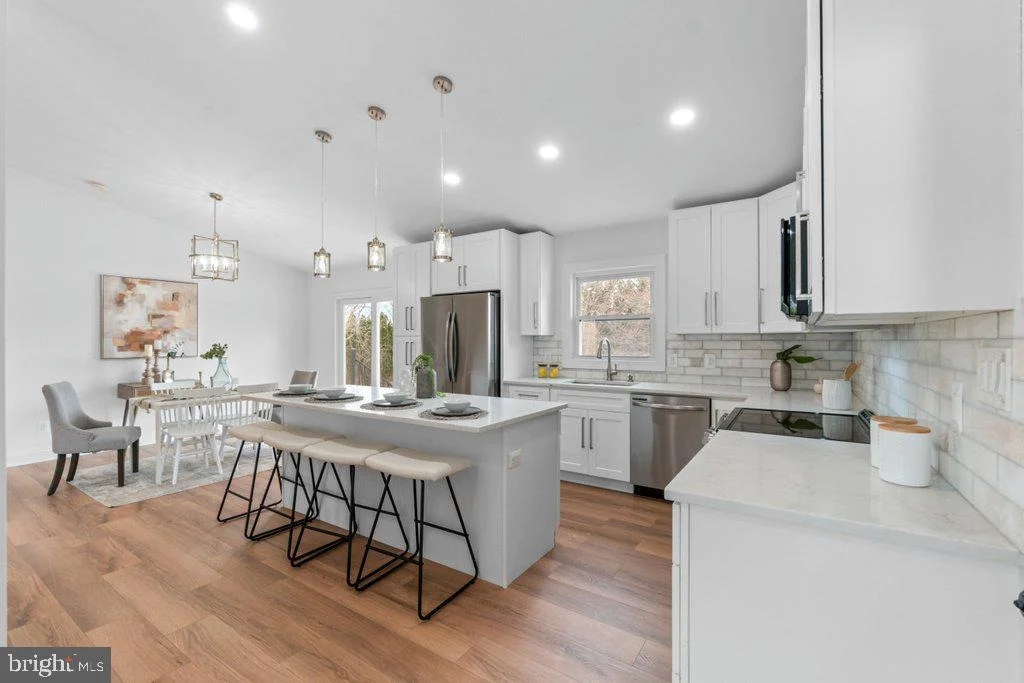 Photo of 3174 CARDINAL DRIVE