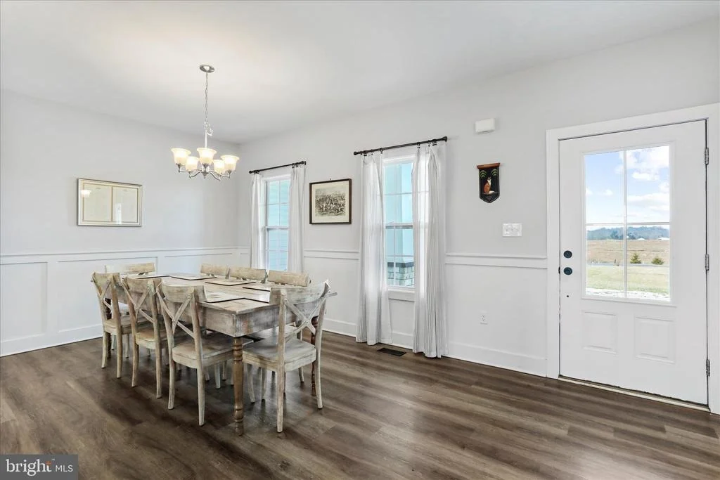 Photo of 219 SUMMERFIELD WAY
