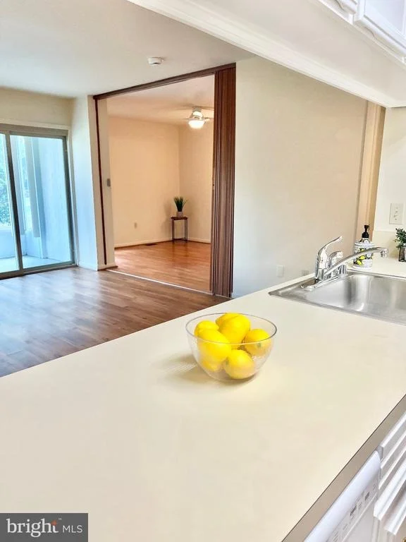 Photo of Unit 101B at 3640 GLENEAGLES DRIVE