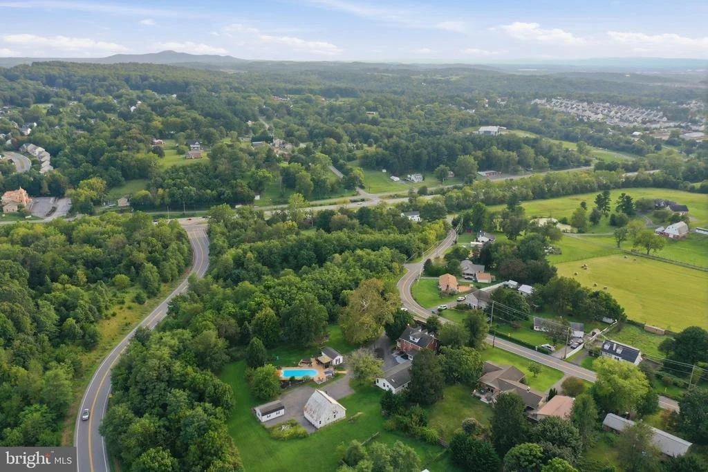 Photo of 5921 QUINN ROAD