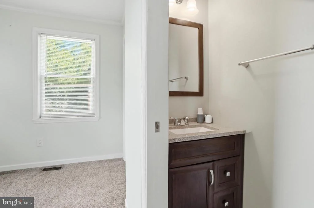 Photo of 8240 LONGPOINT ROAD