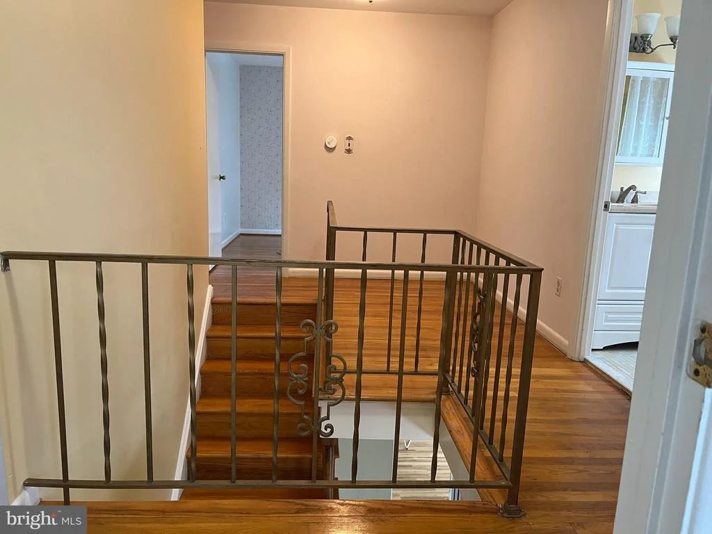 Photo of 13337 FOXHALL DRIVE