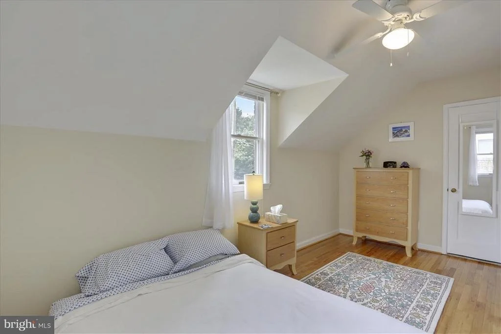Photo of 1005 DENNIS AVENUE