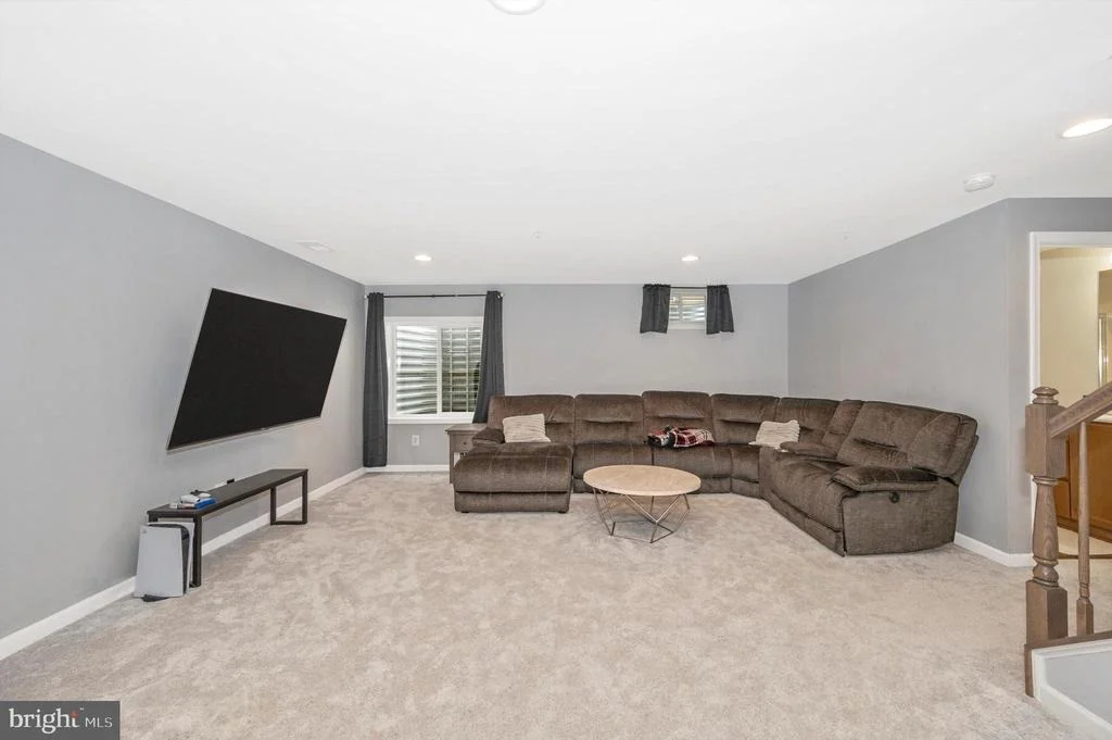 Photo of 529 POTOMAC VIEW PARKWAY