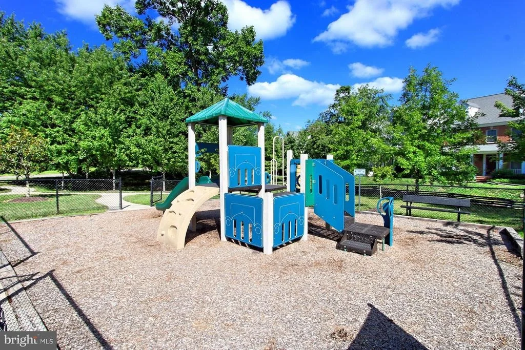 Photo of 5675 GENERAL JOHNSTON PLACE