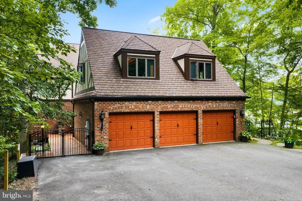 Photo of 2490 TREE HOUSE DRIVE