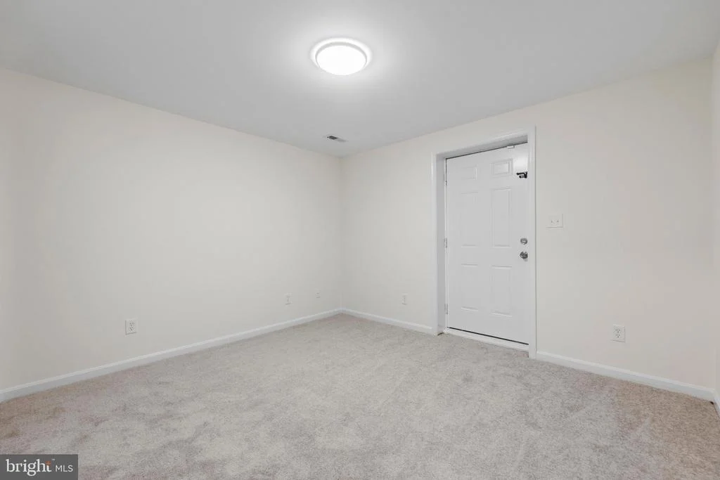 Photo of 8003 CARLSON