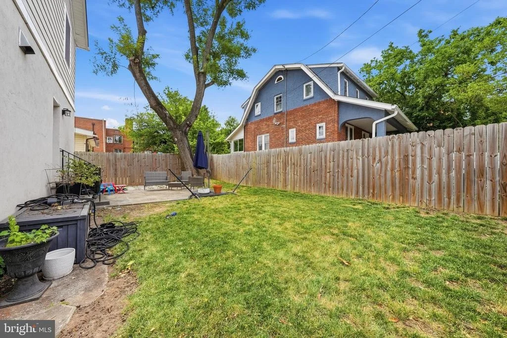 Photo of 2700 4TH STREET NE