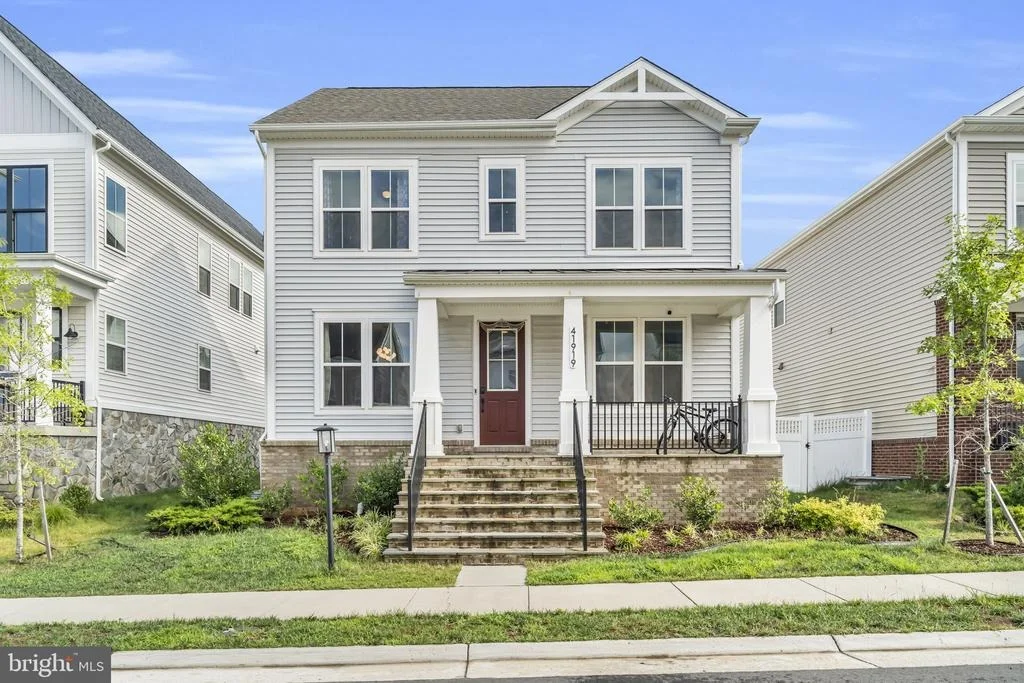 Photo of 41919 SPRING AIR DRIVE