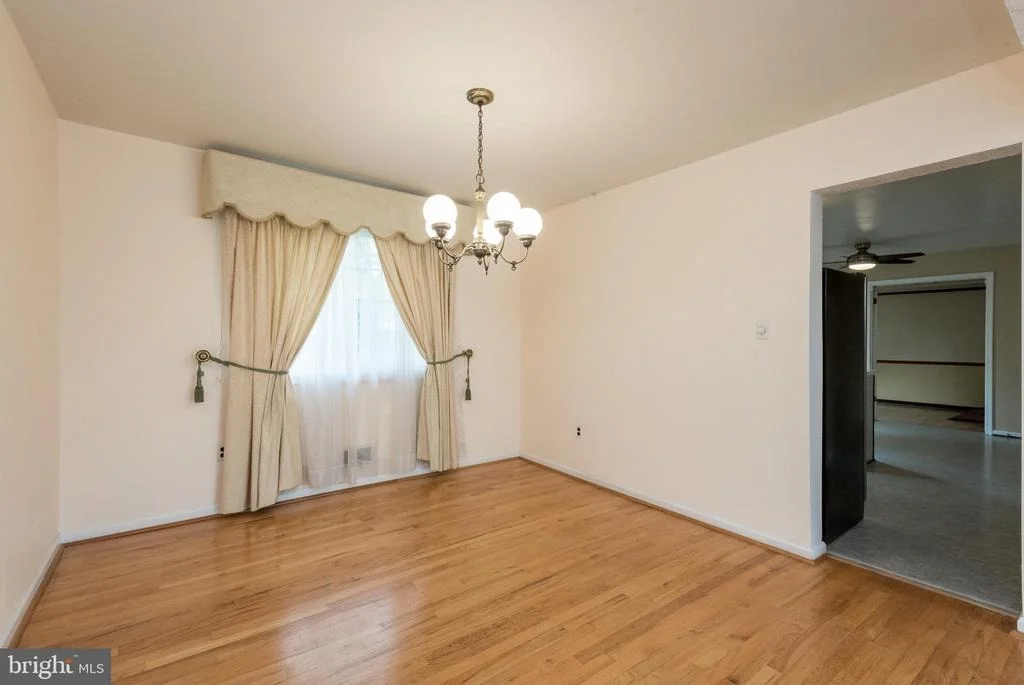 Photo of 129 HEDGEWOOD DRIVE