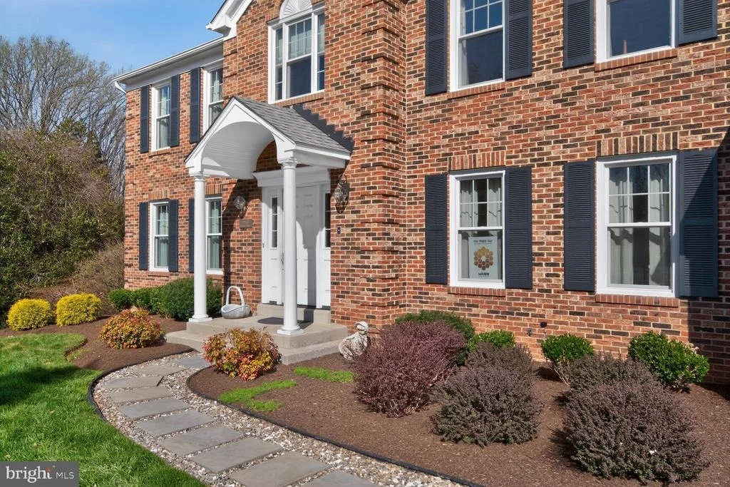 Photo of 2036 MAYFLOWER DRIVE
