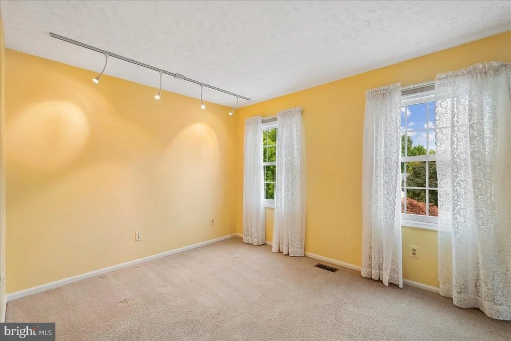 Photo of 12651 THUNDER CHASE DRIVE