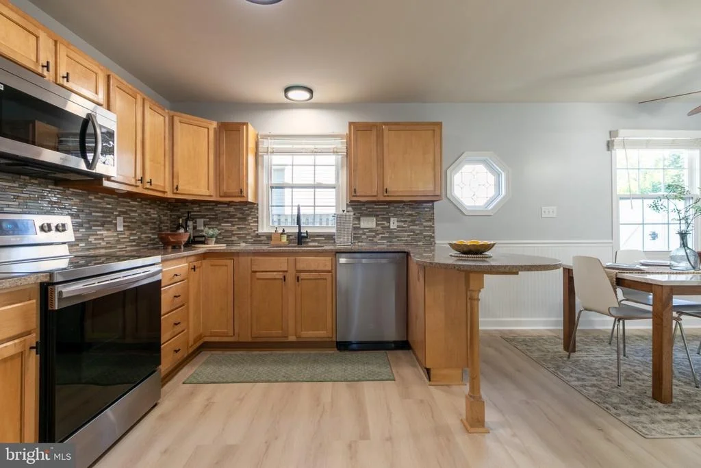 Photo of 2109 SHORE DRIVE