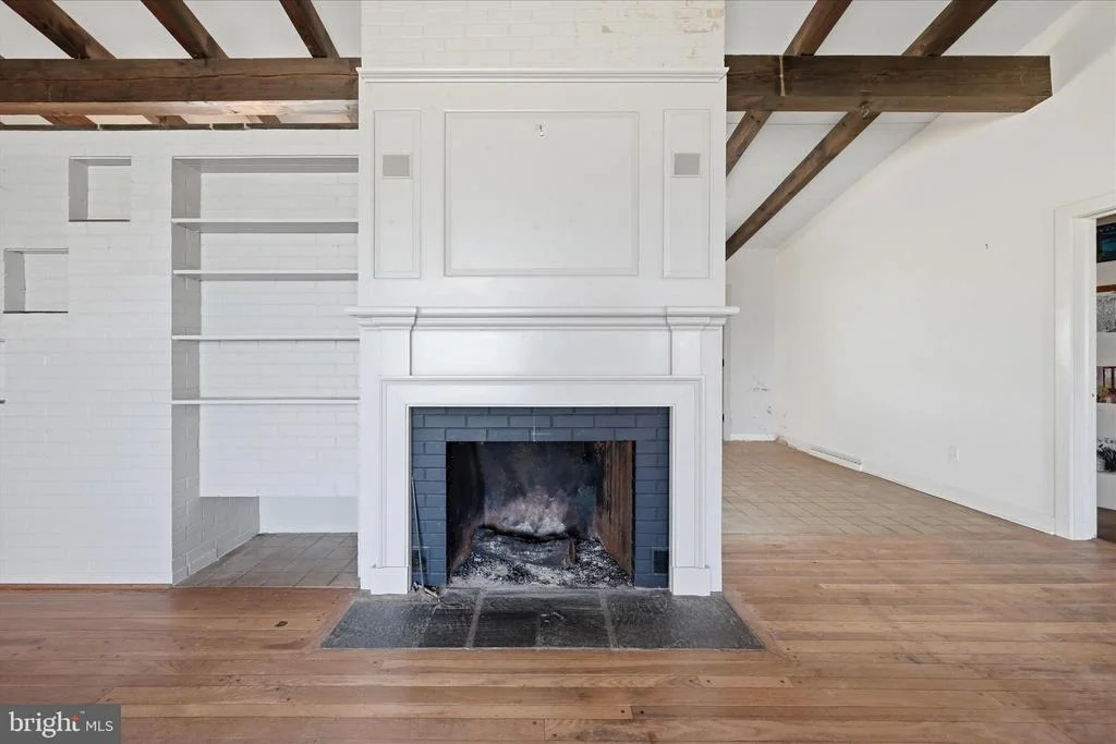 Photo of 2517 FIVE POINTS ROAD