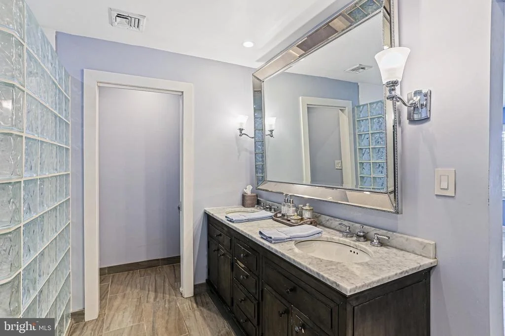 Photo of 8668 FELSVIEW DRIVE