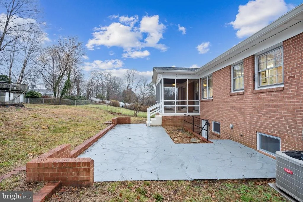 Photo of 926 VENICE DRIVE