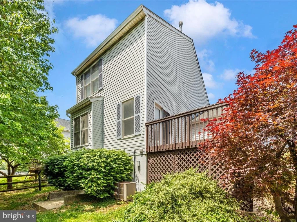 Photo of 2124 COLLINGWOOD LANE