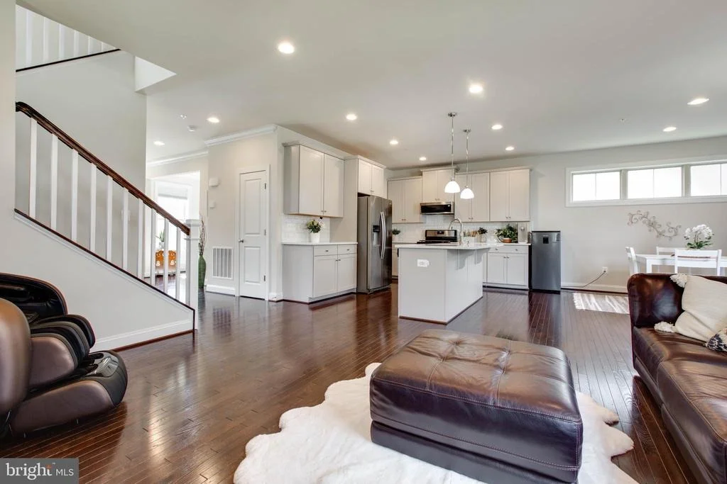 Photo of 4396 SHAMROCK DRIVE