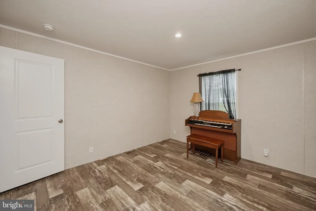 Photo of 635 DENNETT ROAD