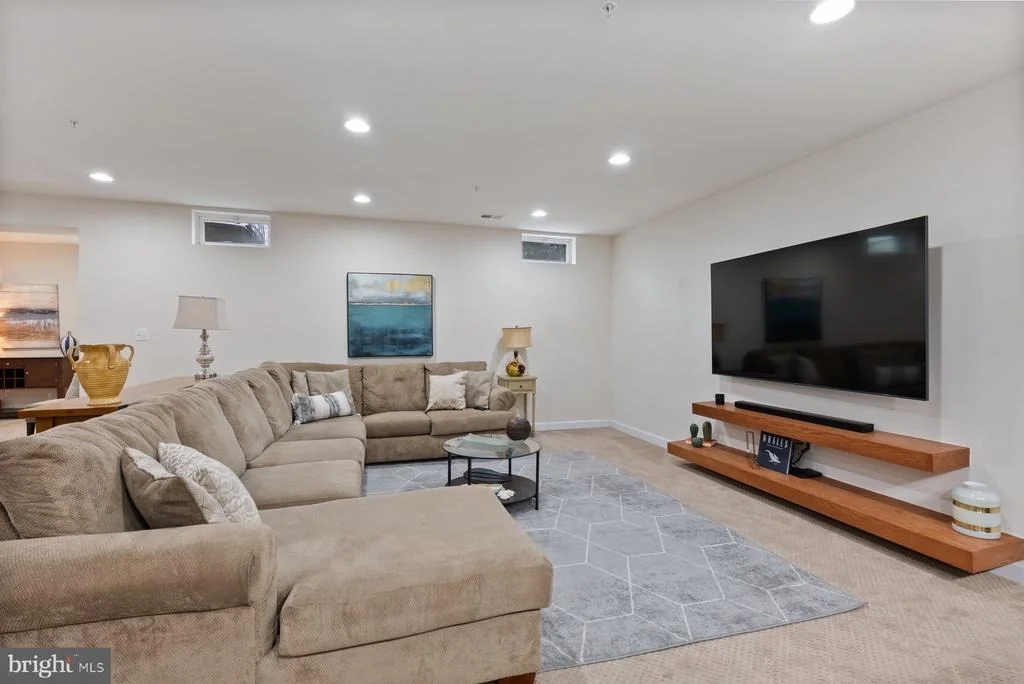 Photo of 14517 HIGHBURY LANE