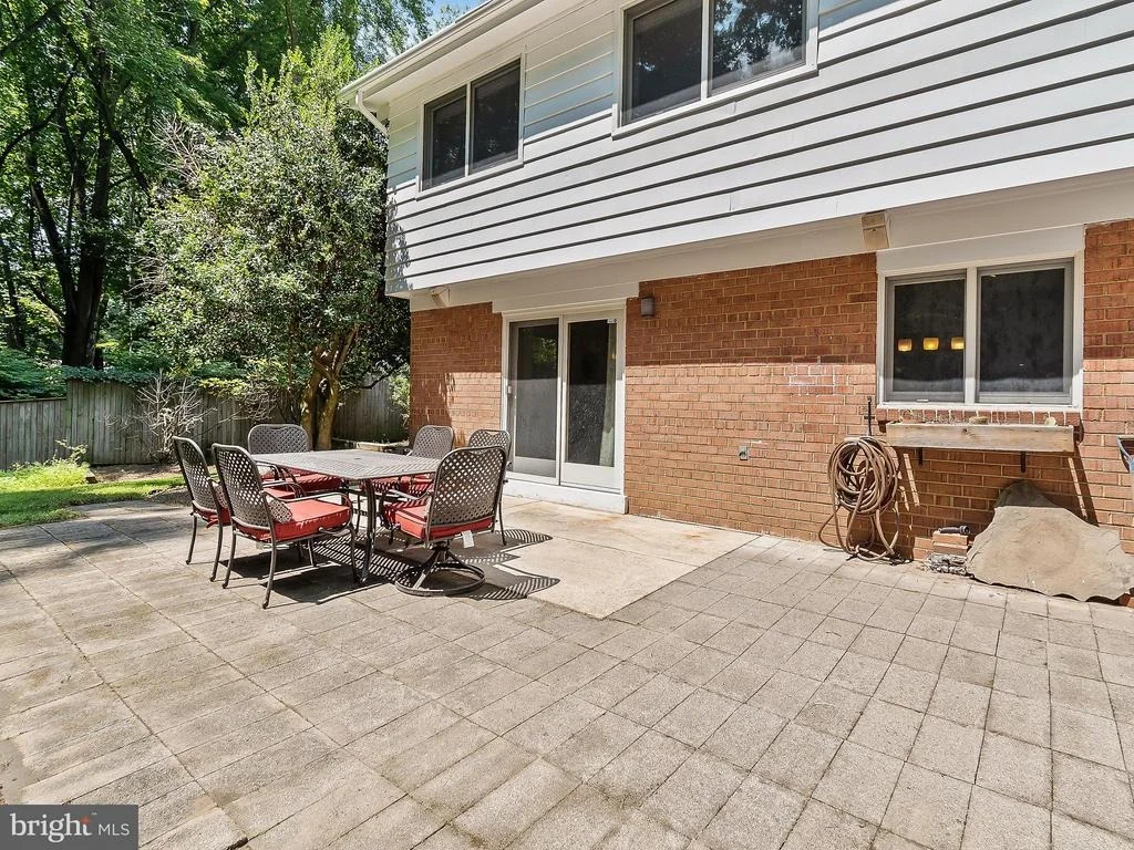 Photo of 600 WINONA COURT