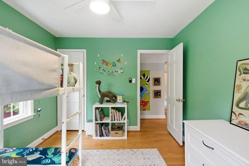Photo of 1709 WHITE OAK DRIVE