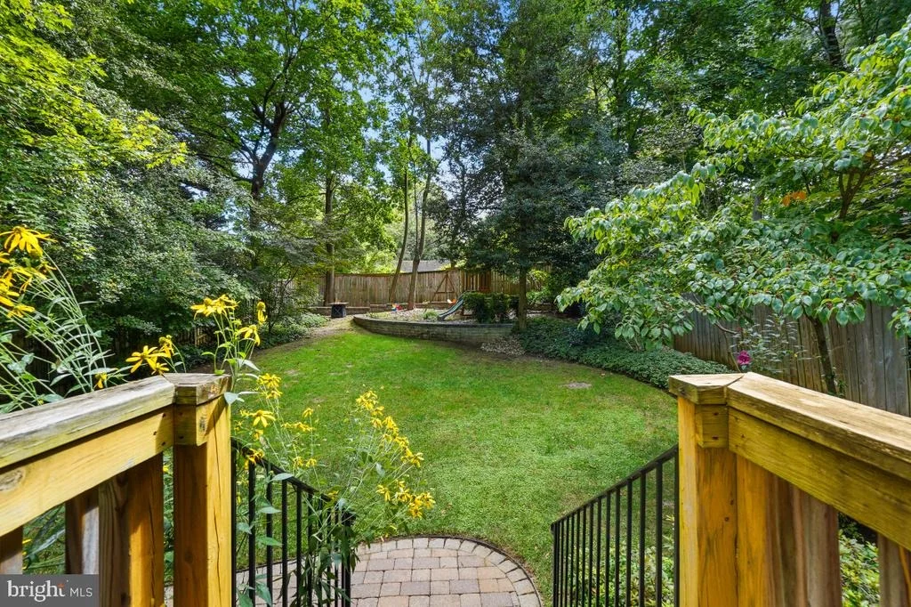 Photo of 412 SILVER SPRING AVENUE