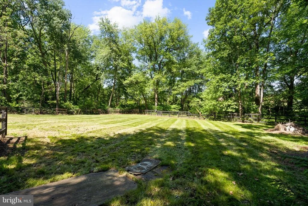 Photo of 7281 FORREST ROAD