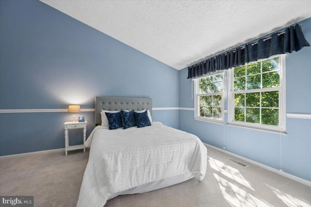 Photo of 6396 DEVONSHIRE LANE