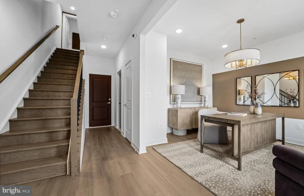 Photo of 730 SHELLBARK LANE