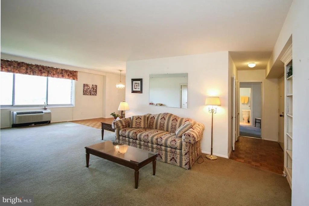 Photo of Unit 1501 at 9701 FIELDS ROAD