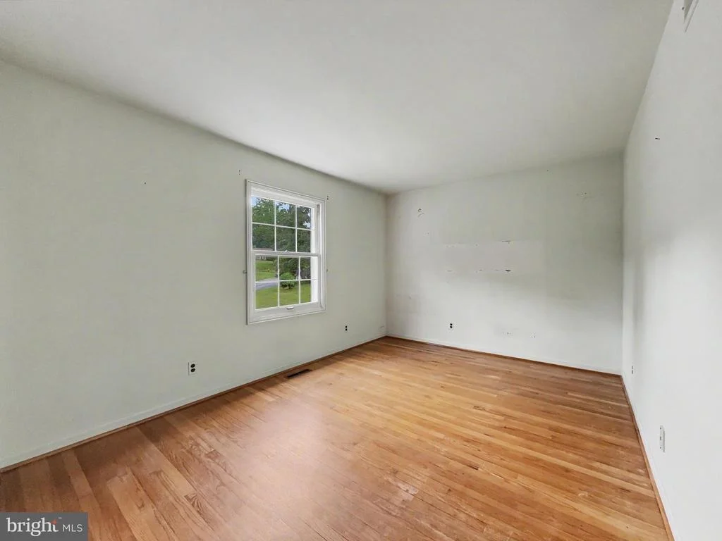 Photo of 1318 DENBY ROAD