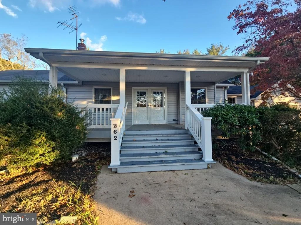 Photo of 262 W PARK DRIVE