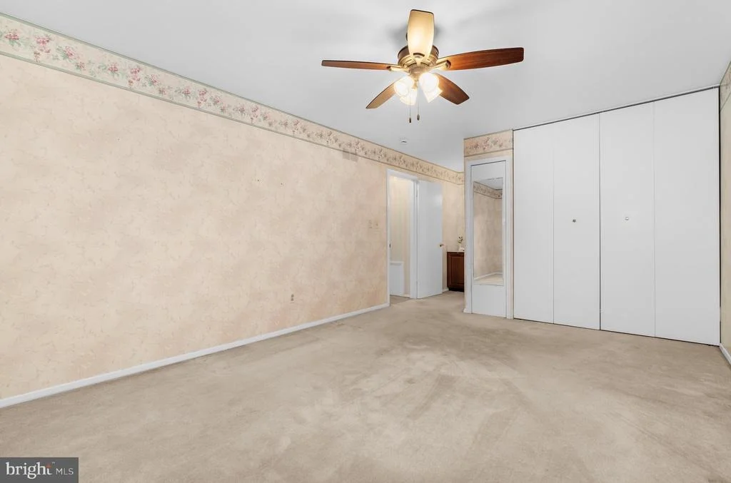 Photo of 668 WHITE SWAN DRIVE