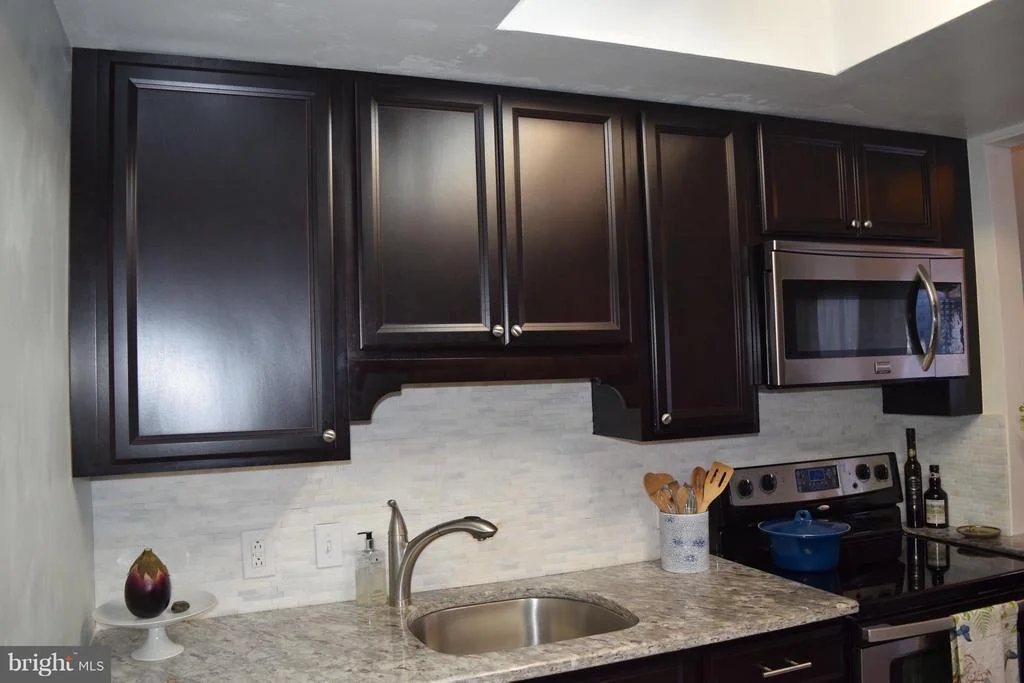 Photo of Unit 21B at 3625 GLEN EAGLES DRIVE
