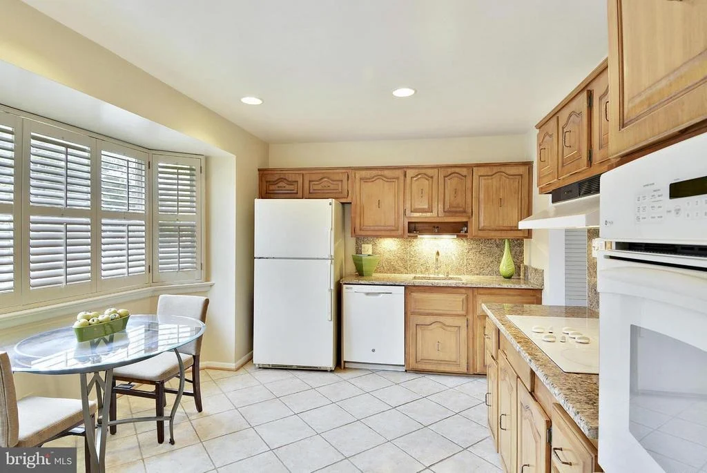 Photo of 2401 HARMON ROAD