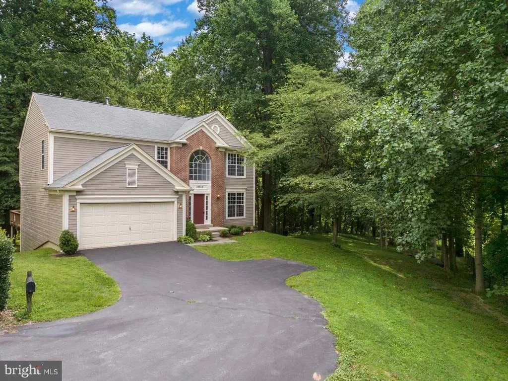 Photo of 15015 HUNTER MOUNTAIN LANE