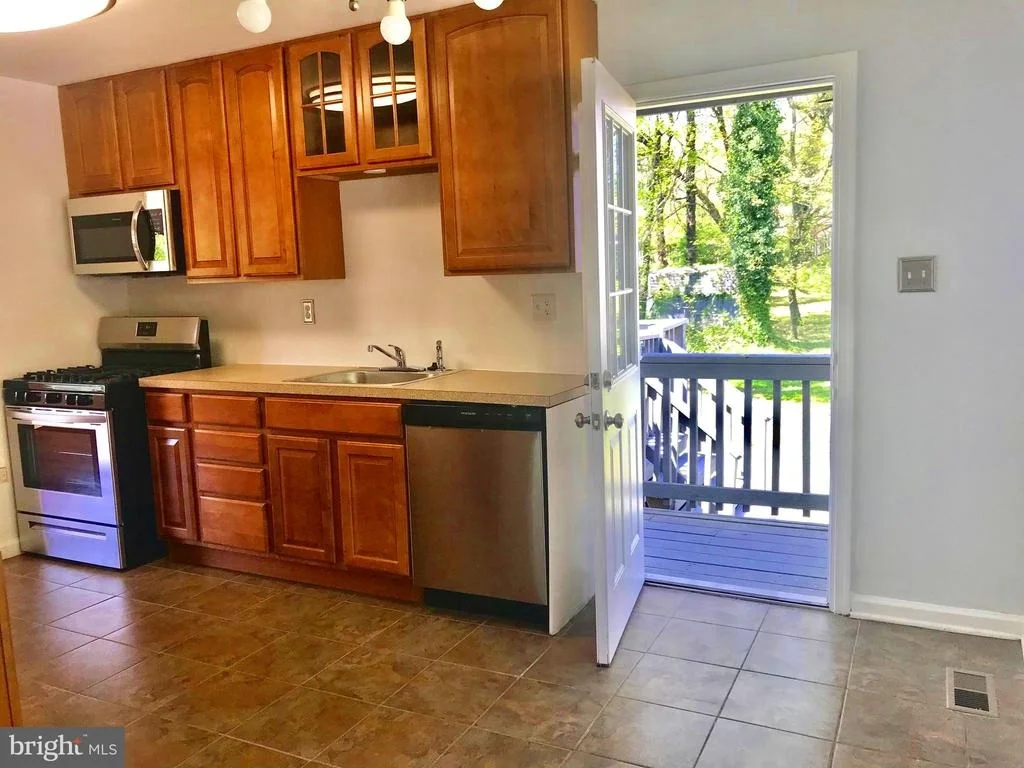 Photo of 13400 CANYON COURT
