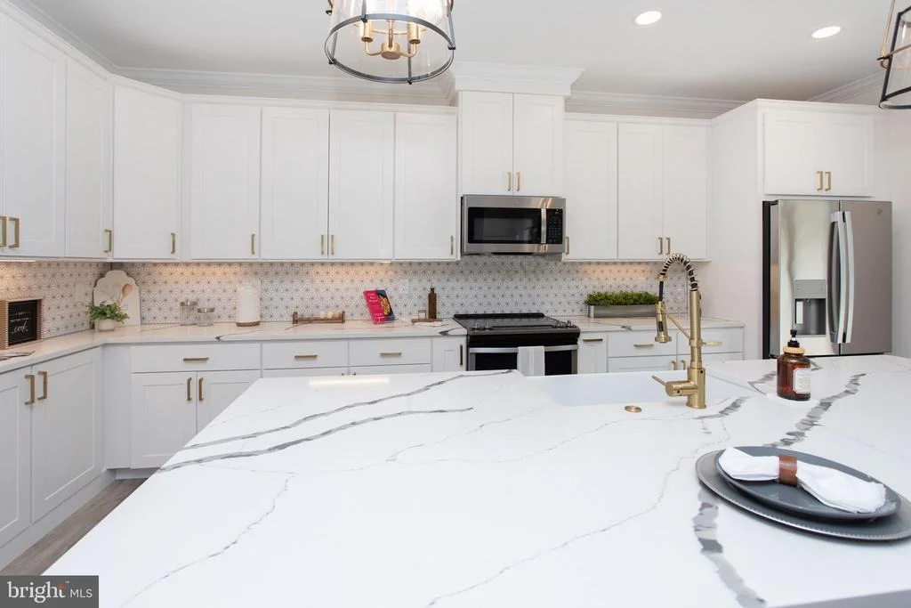 Photo of 12126 RIVERVIEW DRIVE