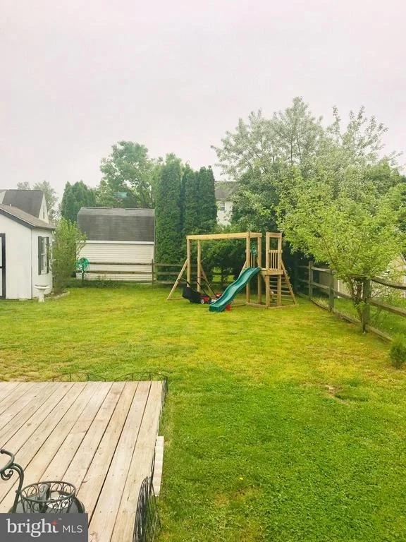 Photo of 668 WARREN DRIVE
