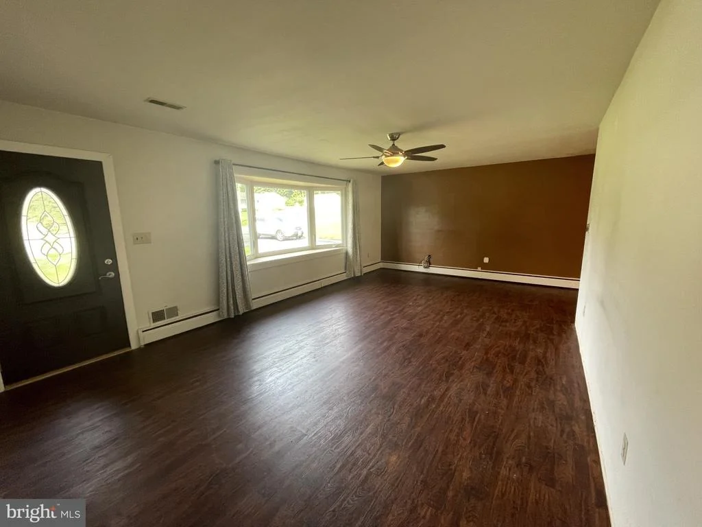 Photo of 1709 GODWIN DRIVE