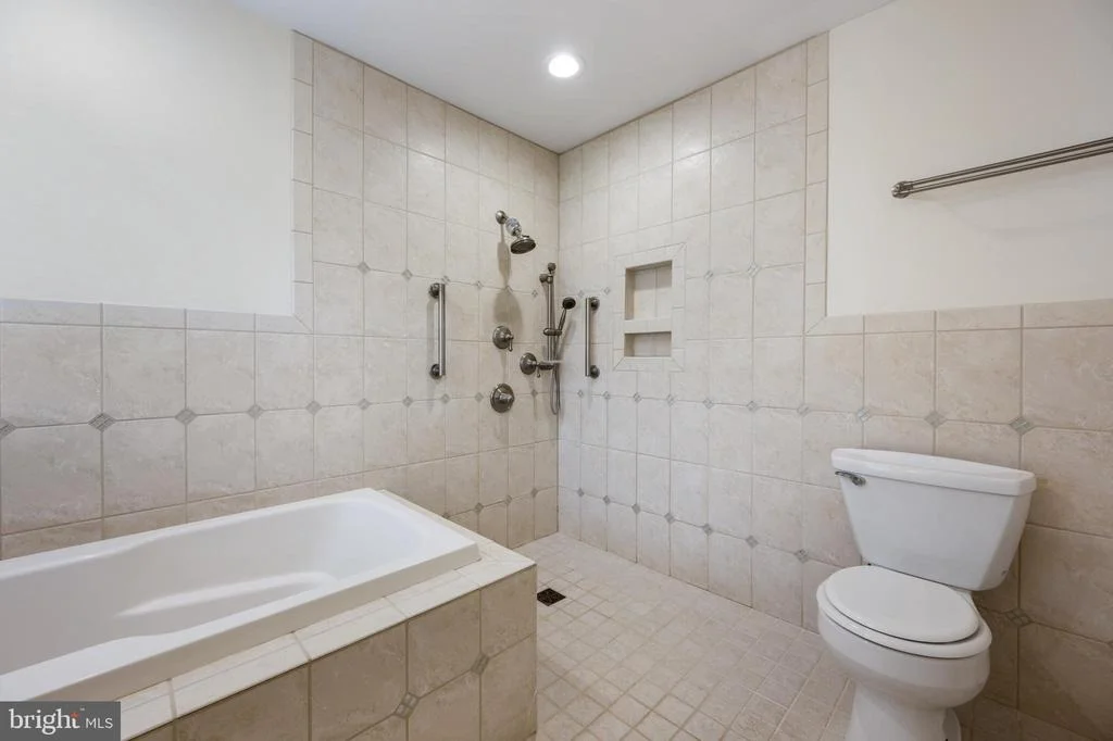 Photo of 13 VENETIAN DRIVE