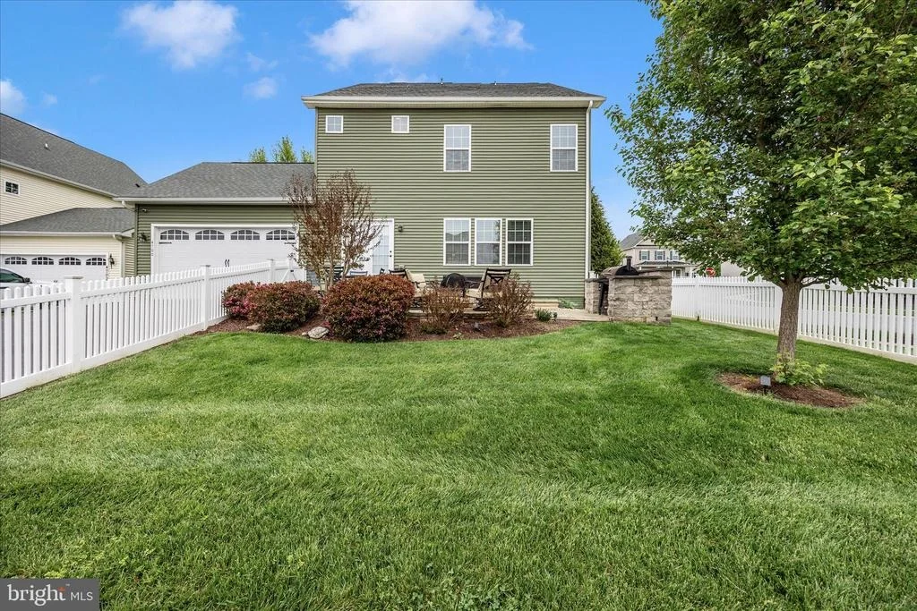 Photo of 4700 PULLER DRIVE