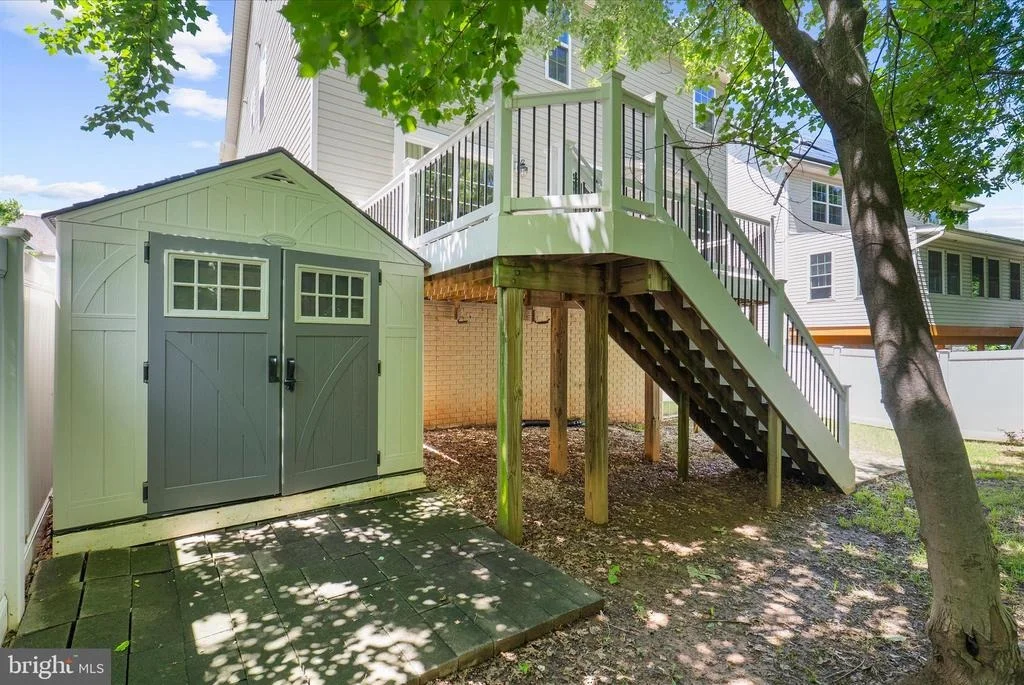 Photo of 7807 STONEBRIAR DRIVE
