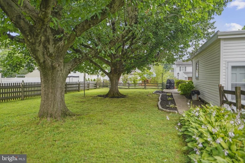 Photo of 2111 RUSH ROAD