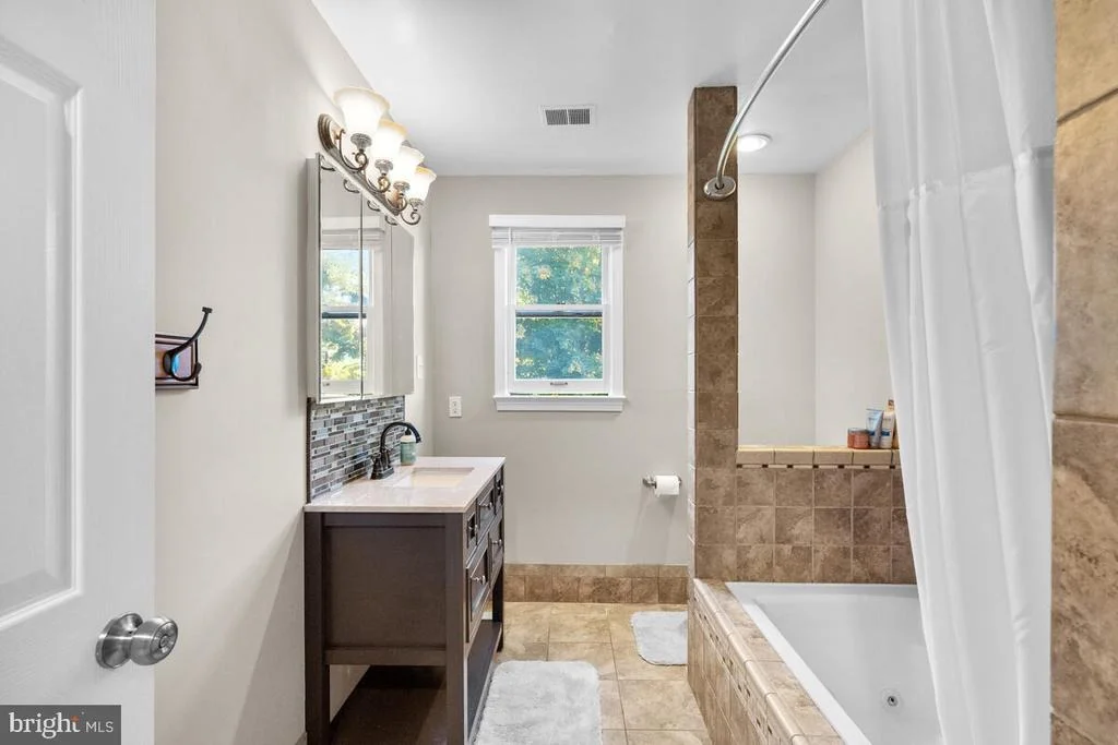 Photo of 8516 PADDOCKVIEW DRIVE