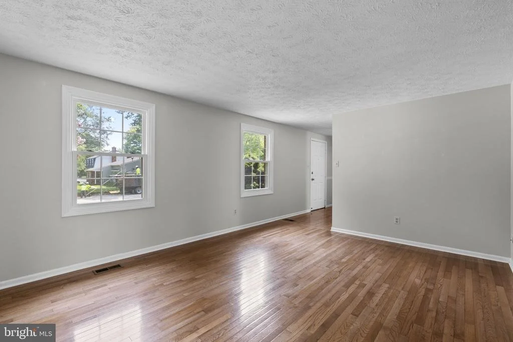 Photo of 8064 RED JACKET WAY