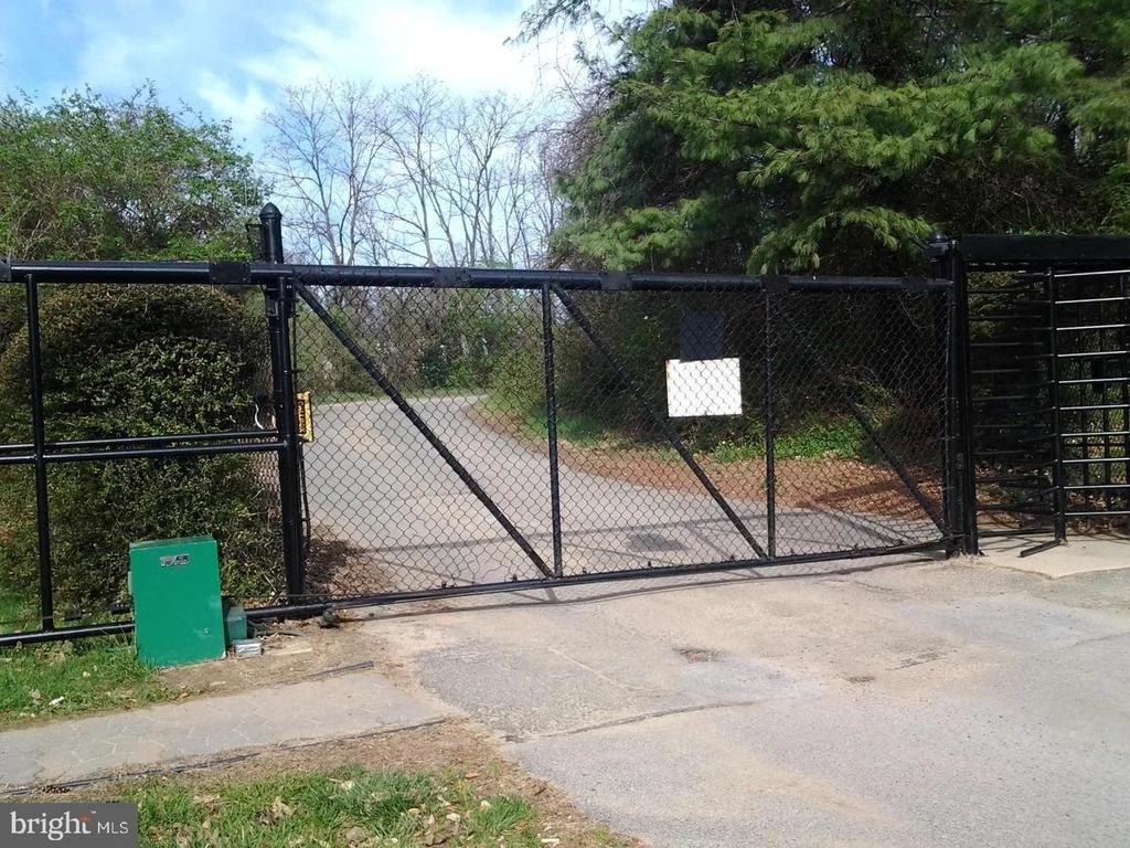 Photo of Unit 310 at 5903 MOUNT EAGLE DRIVE